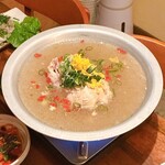 韓国食堂 入ル 坂上ル 