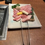 どすこい商店 ホルモン焼肉 豚星 - 