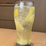 肉匠 なか澤 - 自家製レモンサワー。