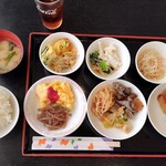 ホテル・アルファ－ワン - 料理写真:品数の多い朝食ビュッフェ。