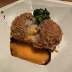 KAN - 定番・すき焼きコロッケ。定番鳥つくねは何故か写真がない。