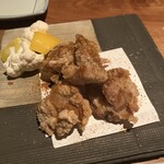 KAN - 大山どりのスパイシー揚げ。カレー風味の唐揚げだが、一工夫でこんなに美味しくなるなんて…