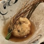 KAN - 芹とずわい蟹と木耳の飛竜頭。芹の根の揚げたのが香ばしくて美味い。