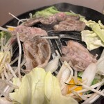 ピザ＆ラム バリうま - ショルダーと野菜達　ショルダーは良い筋肉感じれます。