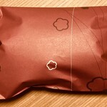 梅花亭 ポルタ神楽坂店 - 包み紙