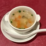月苑飯店 - 冬瓜の野菜優しいスープ