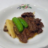 香港園 - 季節野菜と牛肉炒め