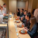 銀座 しのはら - 大将の料理談義に聞き入る面々。もしかするとただの漫談だったかも(笑)