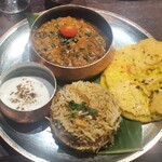 バンゲラズキッチン - これだけでランチです