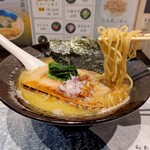 らぁめん 紬麦 - まる鶏醤油白湯らぁめん 