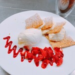 DELICE SWEETS LAB - ミルフィーユ