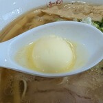 地鶏ラーメン ありがとう - 倉島バターがスープにとける