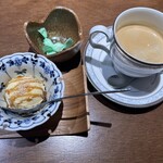 博多水炊き・鶏すき鍋 西新初喜 - 
