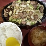 鉄板焼肉 大当り 本店 - 