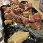 釜揚げうどん 獅子丸 - 一品の鳥刺し