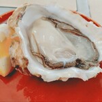浦村カキ 英治丸 - 料理写真:生牡蠣200円/1個（2026年1月）