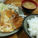 Hashizen - 豚しょうが焼き、目玉焼き、トンカツの定食