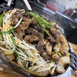 スタミナ料理・もつ焼き いな屋 - 