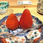 鮨ひじり - 【 デザート 】イチゴ