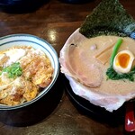 神戸らーめん屯豚 - 