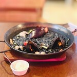 ミネバル - ④【パエリア】
・烏賊墨のパエジャ、アリオリソース