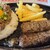 ブロンコビリー  - 料理写真:ブロンコおじさんのこだわり炭焼きがんこハンバーグランチ＋こぼれるガーリックビーフライス
