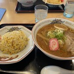 らーめん きちりん - チャーハンセット　ラーメンは味噌❤️