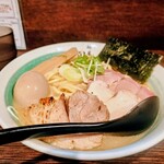 自家製麺 麺屋 利八 - 特らぁめん中盛 (1,500)