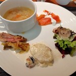 ノーザンテラスダイナー - ガルビュールほか