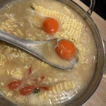 牛タンとおでんとクリスピー餃子　ひまわり［出汁］ - 