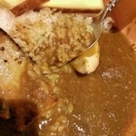 燻し人 しんご - 甘口のカレーだが香ばしくて旨い！