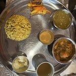 スヴァラヴァ - 