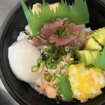 魚丼 - 料理写真: