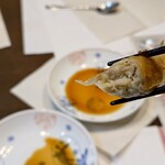 餃子の美幸 - 断面はこんな感じです。