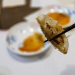 餃子の美幸 - 薄い皮でパリパリ。たまりません。