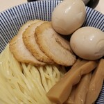 鯛塩そば 灯花 ルミネ荻窪店 - 玉子1個、トッピングしてます。