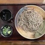 独活庵 - 2025.01.28 (水)    粗挽き田舎そば（もり）　950円（税込）