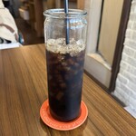 松涛カフェ 渋谷本店 - 20cmくらいのかなり大きいグラスサイズ