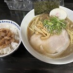 麺好き うるふ - 料理写真: