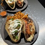 ブルー エントランス キッチン - 