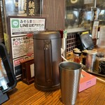 純米味噌らーめん みそら堂 - 卓上雰囲気