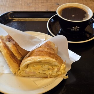 ゼブラ コーヒーアンドクロワッサン_0