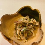 ひろ作 - 皮目の湯引きさんでーす。①