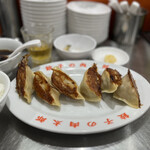 餃子の肉太郎 - 餃子6個