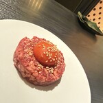 焼肉うしふじ 西新宿本店 - 厳選和牛のユッケ
