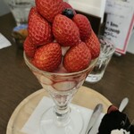 てんとう虫。 - ゴロゴロ苺、パフェで苺狩り＼(^^)／