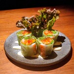 和 restaurant sacra - 具だくさんな生春巻ニンニクマヨネーズソース