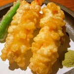 和 restaurant sacra - 海老とチーズの湯葉包み揚げアップ