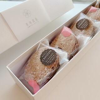 パティスリー イル・プルー・シュル・ラ・セーヌ_2