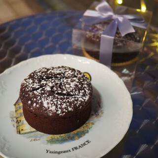 パティスリー イル・プルー・シュル・ラ・セーヌ_0